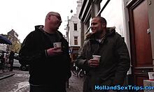 Hollandalı bir fahişenin yüksek topuklu ayakkabılarla oral zevk verdiği HD video