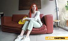 Kecantikan Colombia dengan kemahiran deepthroat semasa sesi casting