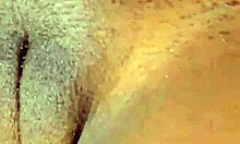 La sexy fidanzata matura con le labbra della figa succose gode del sesso orale