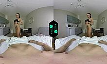 VR - Cuplu excitat într-o acțiune fierbinte în pat