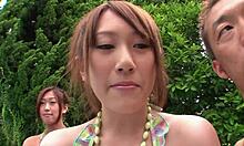 Distracție de vară cu fete japoneze într-o orgie sălbatică