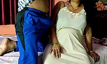 Мусульманская подруга занимается сексом с панджабитской подругой Мадури