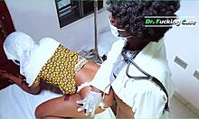 Une infirmière musulmane indienne prise avec un gros cul se faisant baiser par un médecin