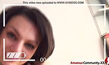 Amatérska brunetka dráždi v domácom videu s roztrhaným oblečením
