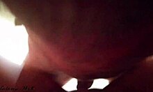 Intenzív szex egy szexi amatőr párral házi videóban